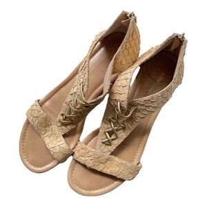 House of Harlow 1960 Samantha Snake Skin Flat Sandal,‎ Size 7.5